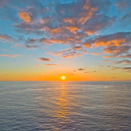 Family Getaway - Lava Room At Magic Sands Beach Kailua-Kona Bagian luar foto
