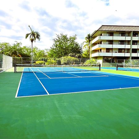 Family Getaway - Lava Room At Magic Sands Beach Kailua-Kona Bagian luar foto