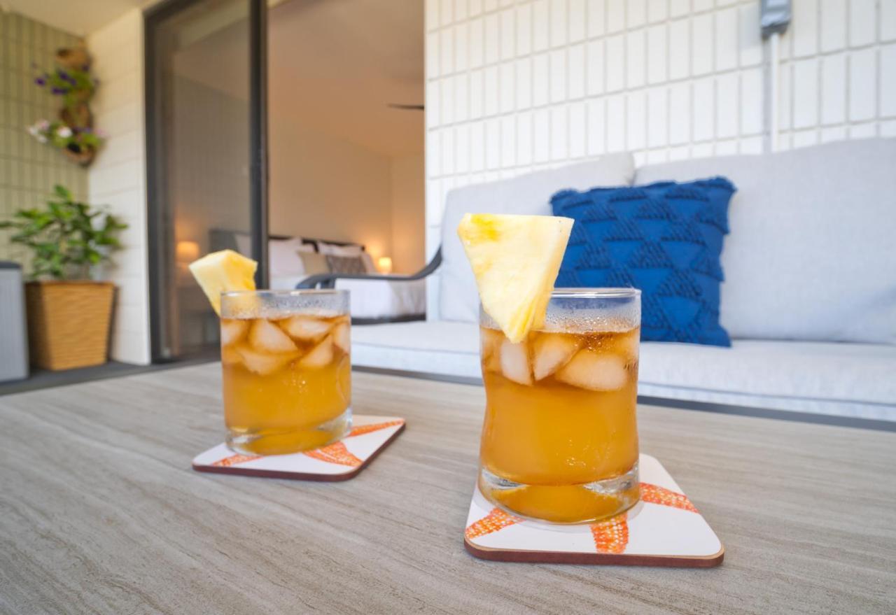 Family Getaway - Lava Room At Magic Sands Beach Kailua-Kona Bagian luar foto